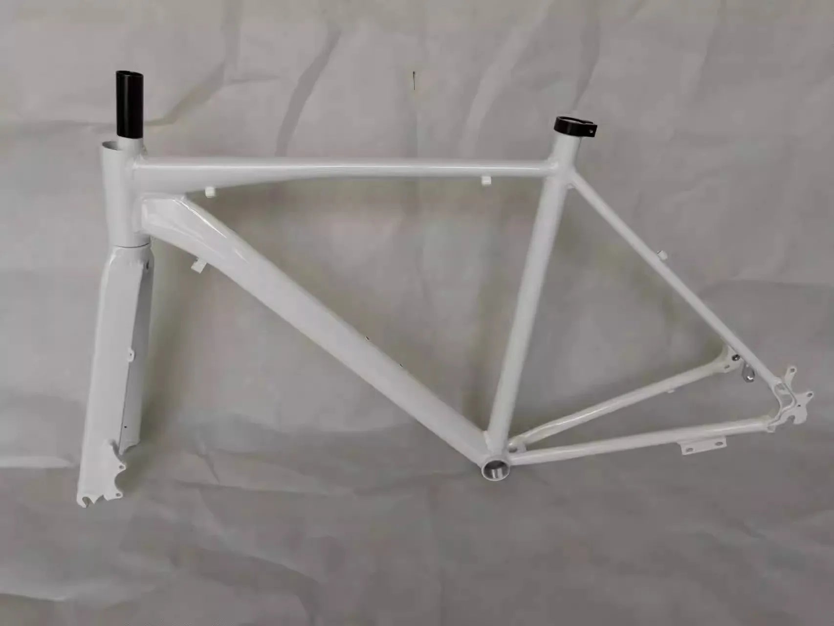 DISC BRAKE ROAD BIKE FRAME