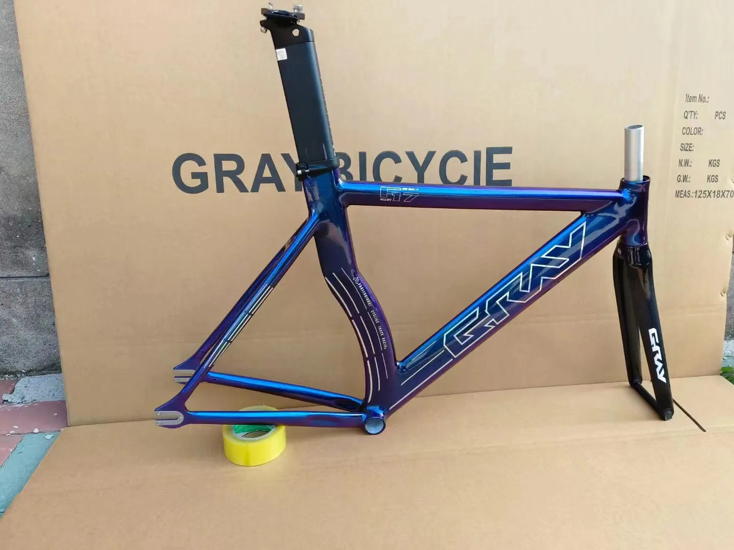 GRAY F17 BICYCLE