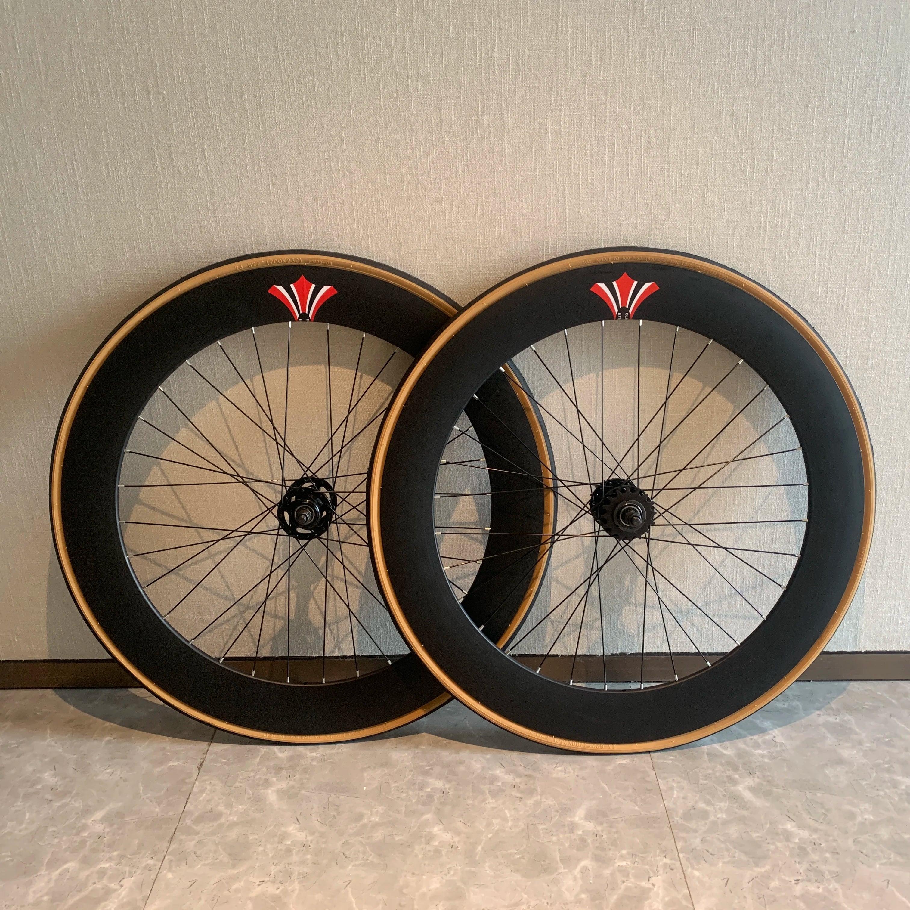 70mm Rim Track Fixie Wheelset 32H Aluminum Alloy with Flip-Flop Hub and 700C Tires