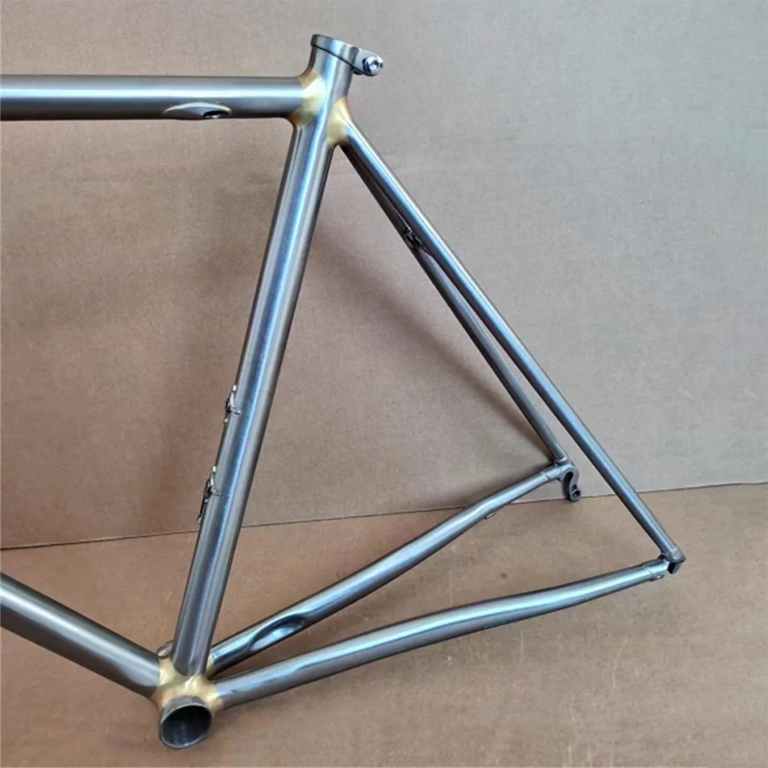 700C Vintage Road Bike Frame Chromoly Steel with Copper Welding